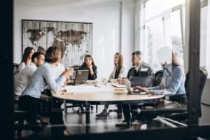 cerrar una empresa con deudas y abrir otra